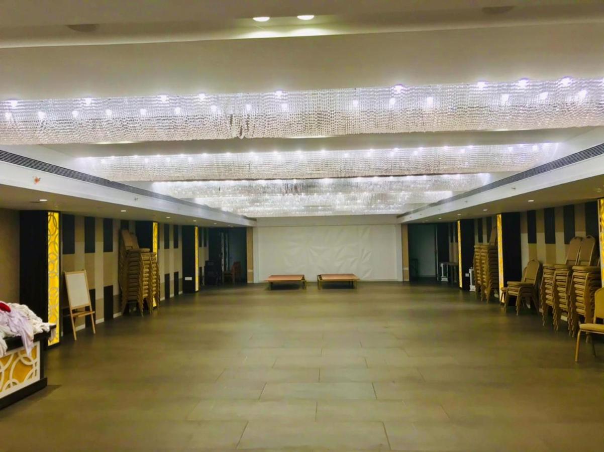 Zip By Spree Hotels Samudra Belgaum Luaran gambar