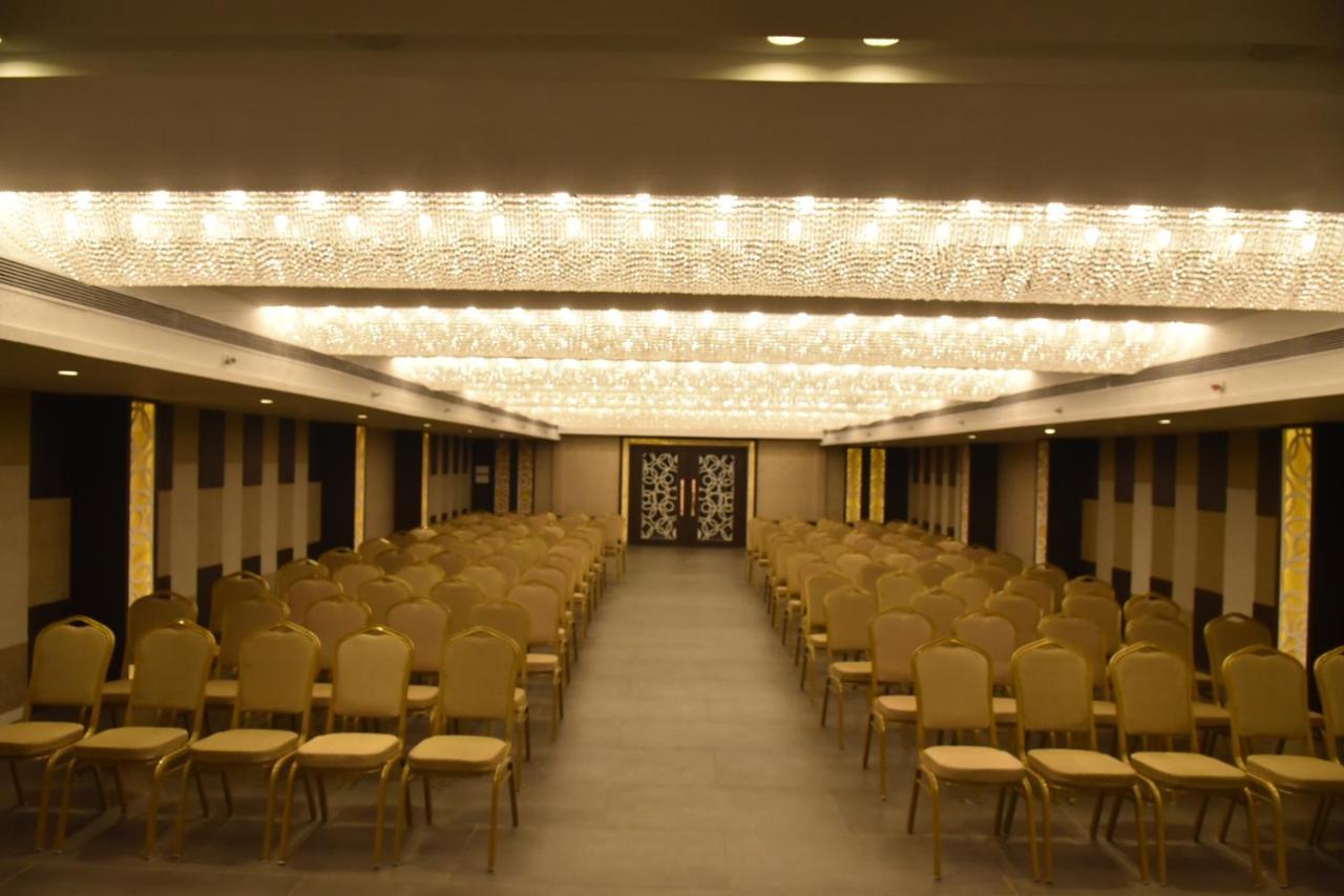 Zip By Spree Hotels Samudra Belgaum Luaran gambar